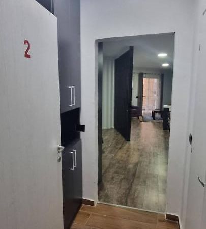 #2 Lovely Spacious 1-Bedroom Apart Tirana Zewnętrze zdjęcie